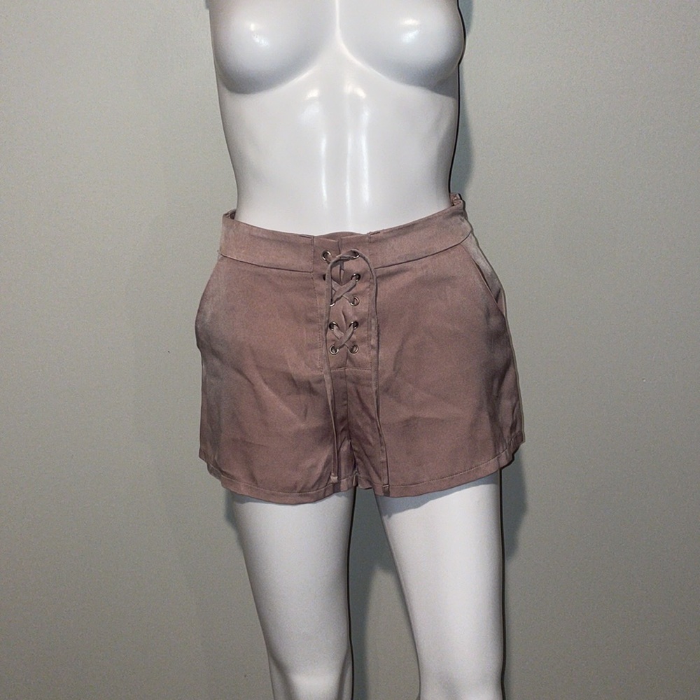 lace up shorts